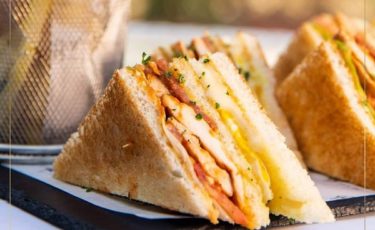 Baau'z Cafe & Grill Menu