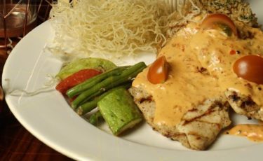 QB'z Maison de Thè Lahore